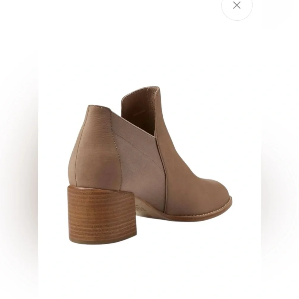 NWOT- Women’s Eileen Fisher “Bayo” Tumbled Nubuck Genuine Suede Boots -Tan -Sz 9